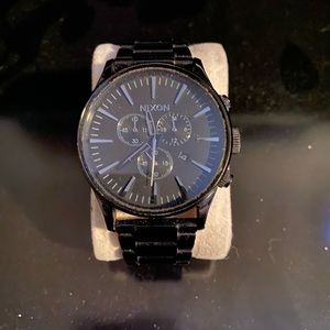 Nixon sentry chrono - gloss black